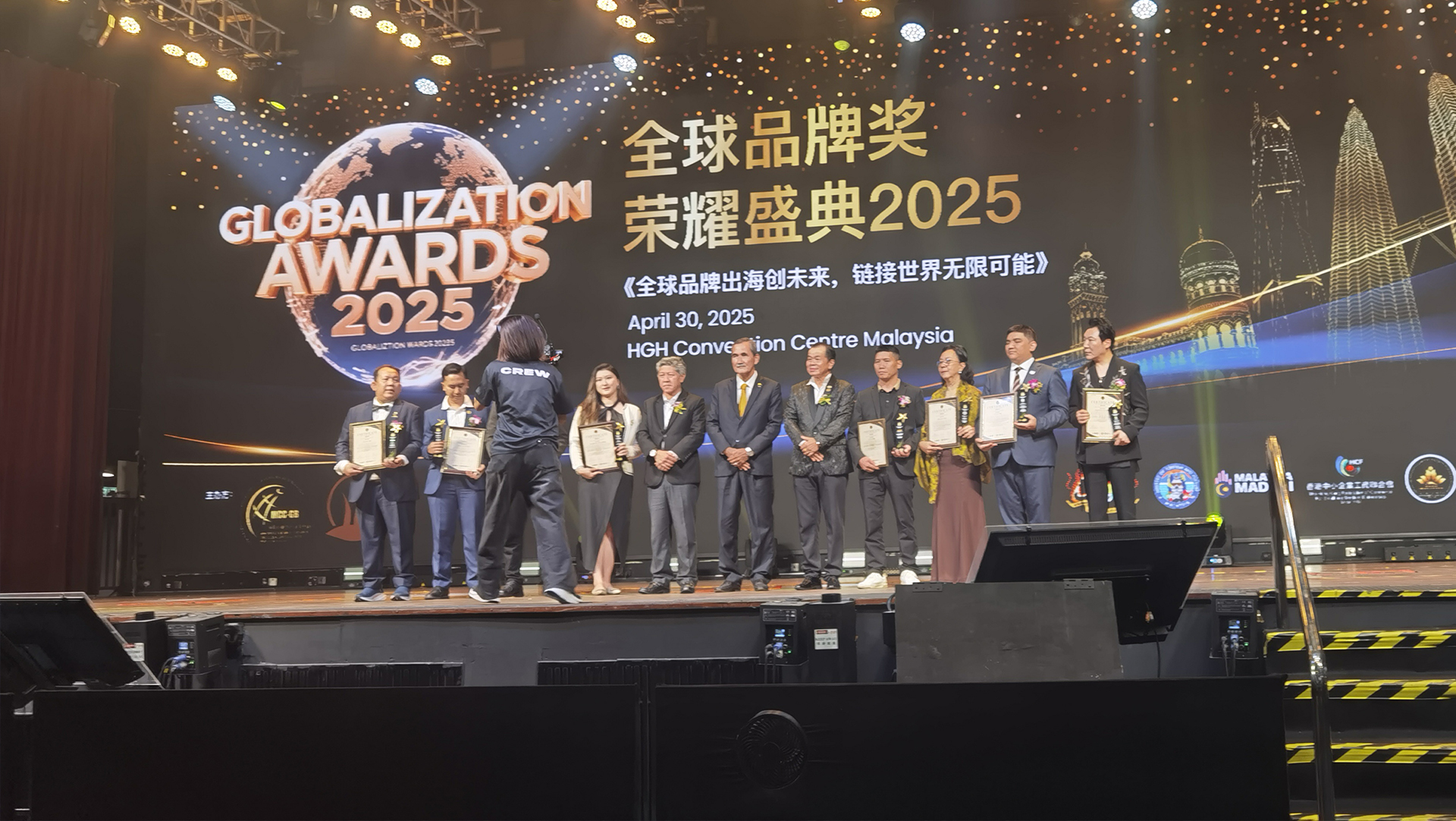 bevictor伟德家居荣获2025国际健康睡眠科技金奖 科技睡眠方案闪耀马来西亚荣耀盛典